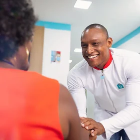 Consultas com clínico geral e especialistas